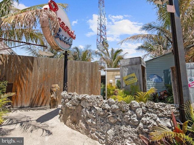 exterior space featuring fence