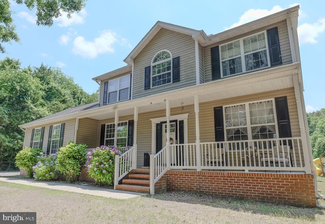 view of front facade featuring a porch