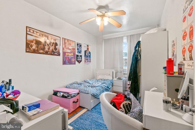 bedroom with a ceiling fan