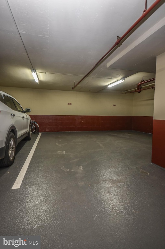 3101 New Mexico Ave NW Unit 847, Washington, DC 20016 - parking deck with a wainscoted wall