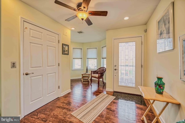 entrance foyer with dark wood finished floors, recessed lighting, visible vents, ceiling fan, and baseboards