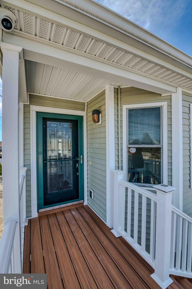 property entrance with a porch