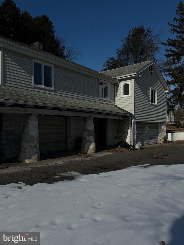 view of front of property with an attached garage