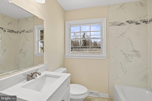 full bathroom featuring vanity, toilet, baseboards, and visible vents