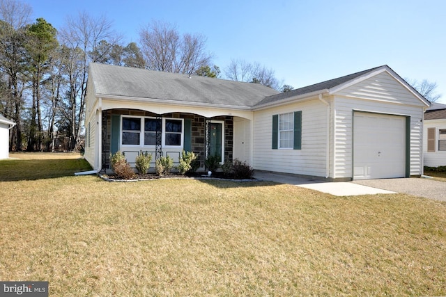 ranch-style home featuring gravel driveway, a front lawn, and a garage