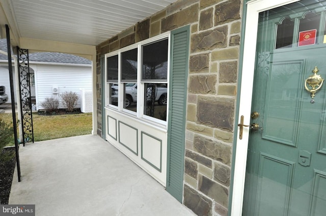 view of entrance to property