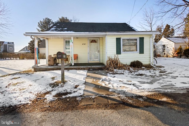 bungalow featuring covered porch