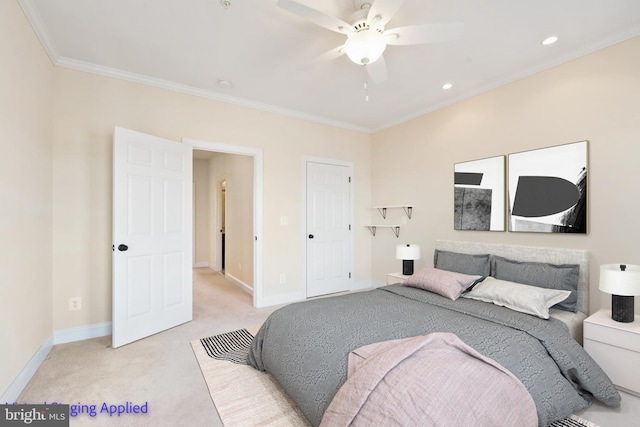 bedroom featuring ceiling fan, baseboards, light colored carpet, ornamental molding, and recessed lighting