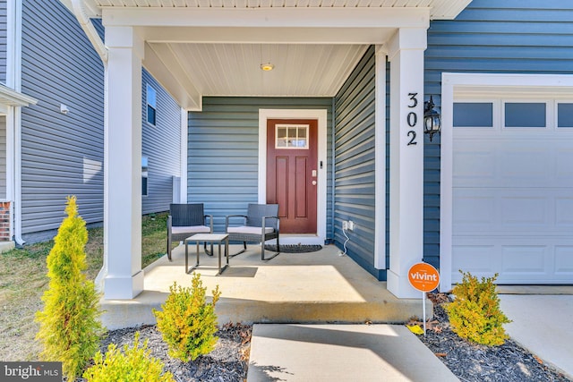 doorway to property with covered porch