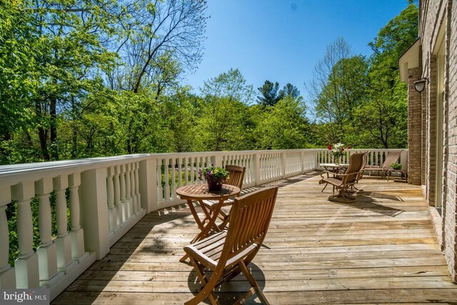 1347 Kirby Rd, Mclean, VA 22101 - view of deck
