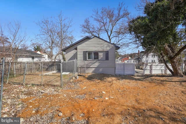 exterior space featuring a fenced backyard