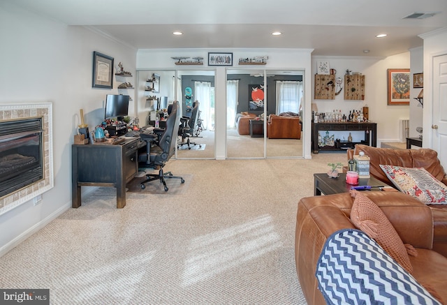 living room featuring carpet floors, recessed lighting, visible vents, and crown molding