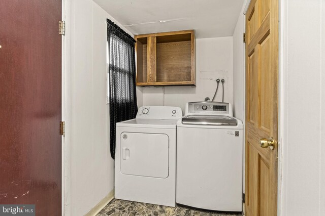 4513 E Stiles St, Philadelphia, PA 19124 - clothes washing area with separate washer and dryer