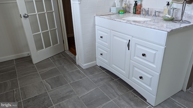 bathroom featuring vanity