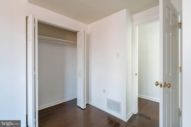 closet with visible vents