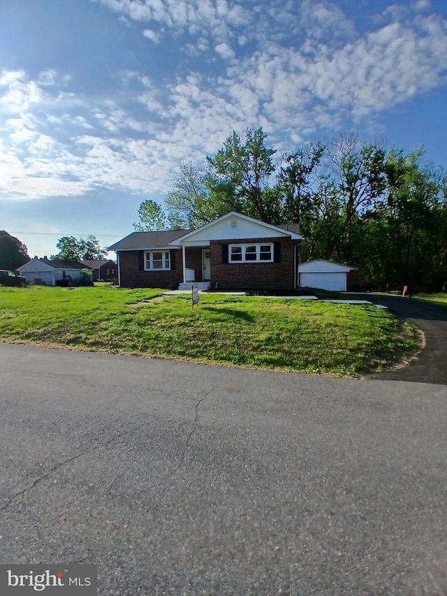 900 Galbraith Ave, Upper Chichester, PA 19061