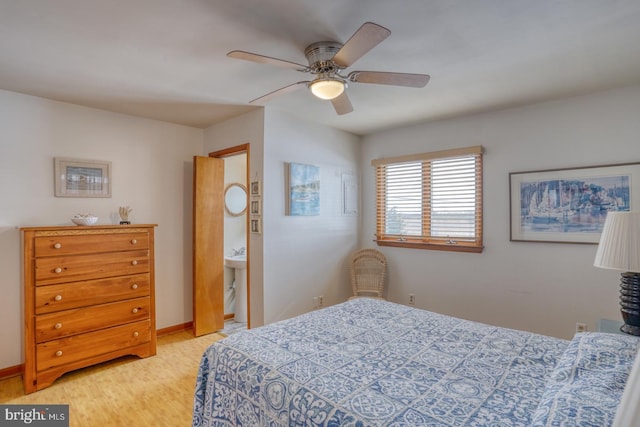 bedroom featuring light wood-type flooring, baseboards, and a ceiling fan