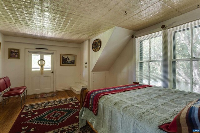 240 Stoneleigh Rd, Palmyra, VA 22963 - bedroom with an ornate ceiling and wood finished floors