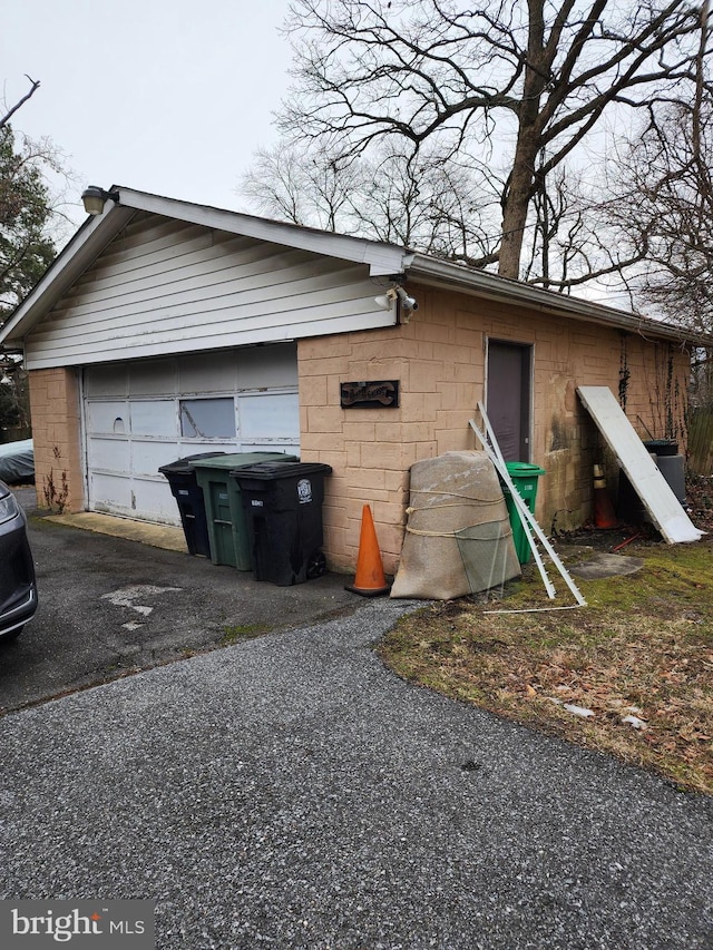 view of detached garage