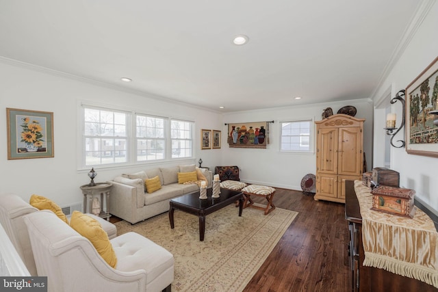 living room featuring crown molding, baseboards, dark wood-style flooring, and recessed lighting