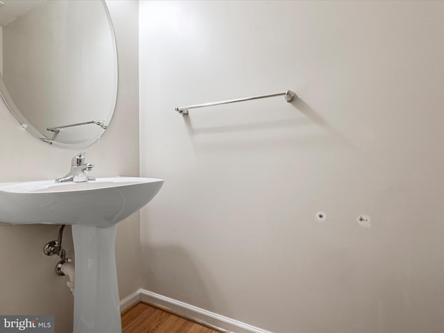 125 Monticello Sq, Winchester, VA 22602 - bathroom featuring wood finished floors and baseboards