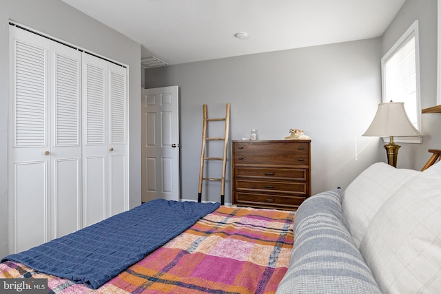 bedroom with a closet