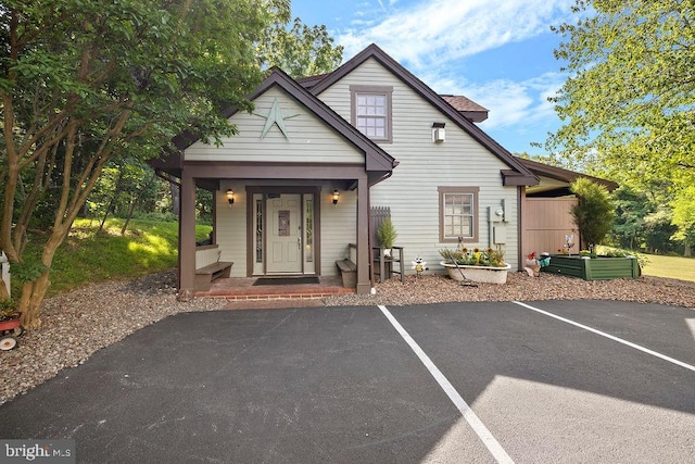 view of front of house featuring uncovered parking