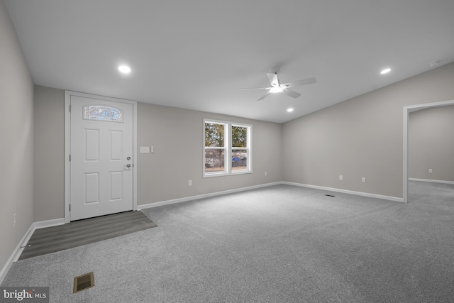 entryway with carpet, baseboards, ceiling fan, and recessed lighting