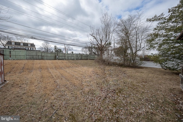 view of yard featuring fence