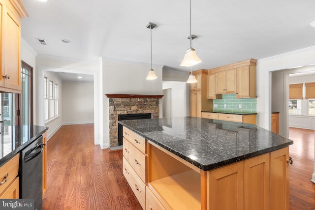 kitchen featuring dark wood-style floors, crown molding, backsplash, light brown cabinets, and dishwasher