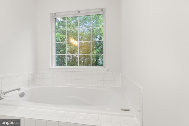 6185 Newton Ln, Bealeton, VA 22712 - full bathroom with a garden tub