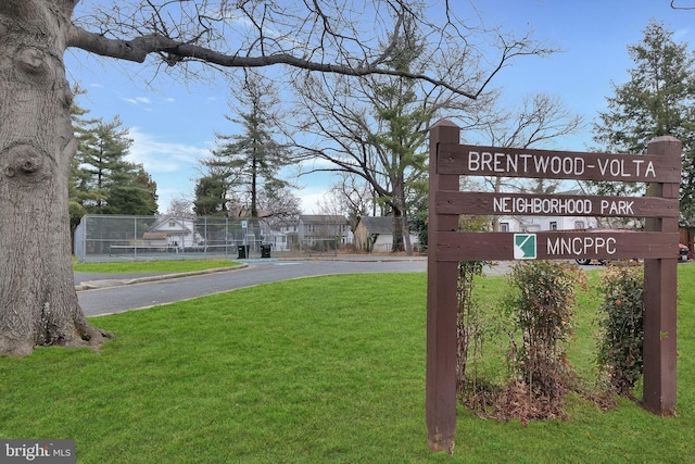 exterior space featuring fence