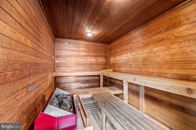 view of sauna / steam room