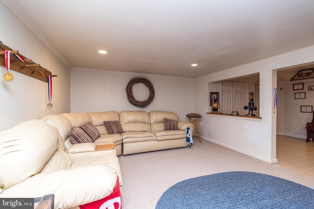 carpeted living room featuring recessed lighting, baseboards, and crown molding