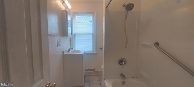 full bath featuring a healthy amount of sunlight, visible vents, shower / washtub combination, and vanity