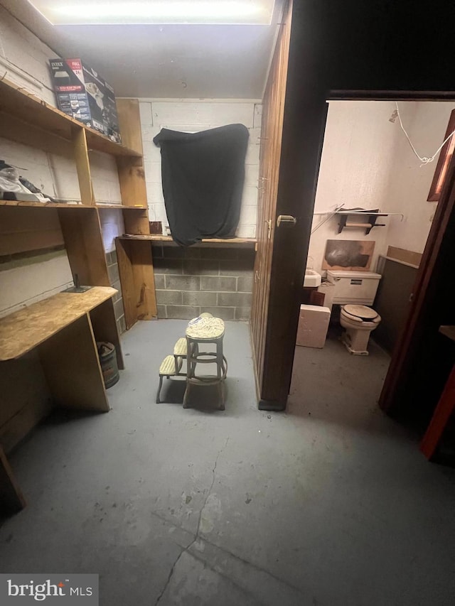 8211 Beach Dr, Baltimore, MD 21222 - view of storage
