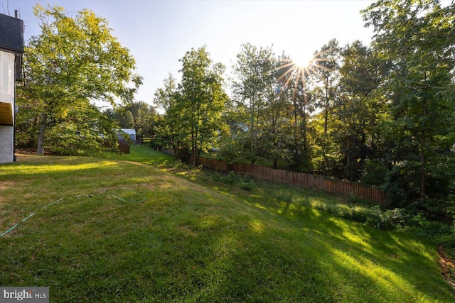 view of yard featuring fence