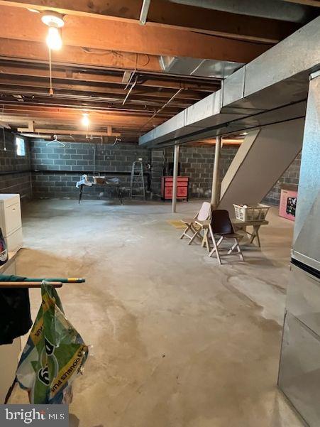 view of unfinished basement