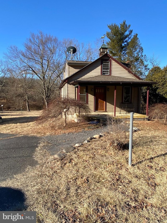 view of front of home with covered porch