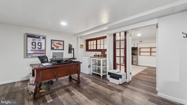 home office featuring recessed lighting, wood finished floors, visible vents, and baseboards