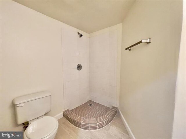 11732 Stonegate Ln, Columbia, MD 21044 - full bathroom with tiled shower