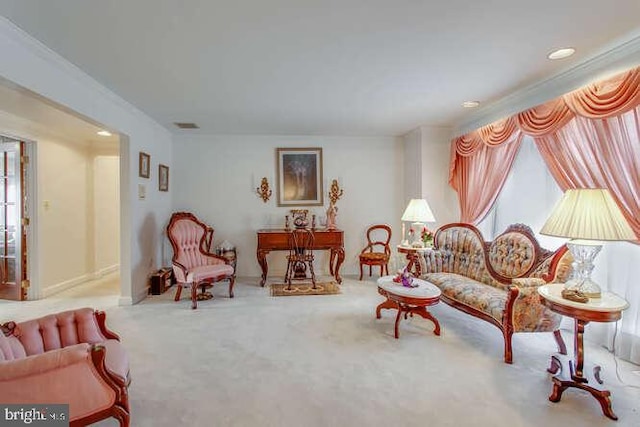 living area with carpet flooring