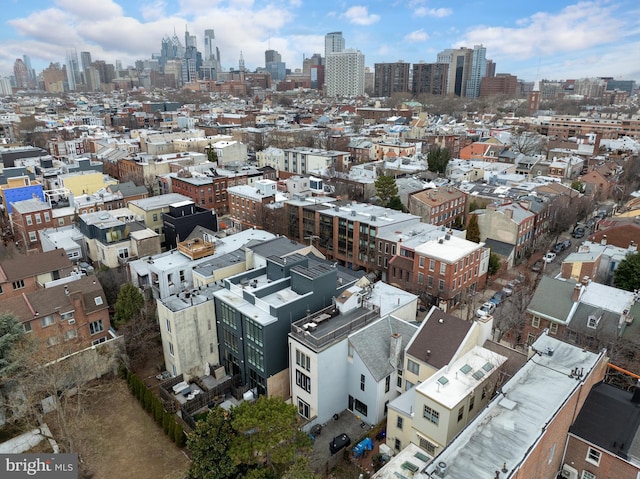 bird's eye view with a view of city