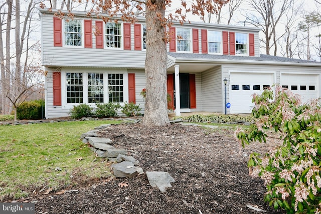 view of front of home with a front lawn