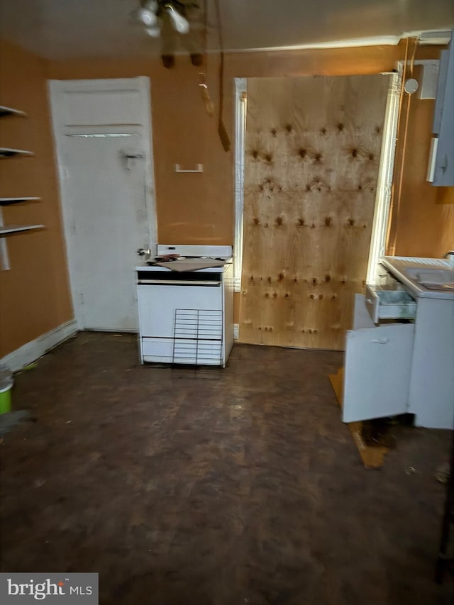 kitchen featuring concrete flooring