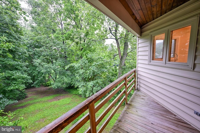 622 Hastings Rd, Baltimore, MD 21286 - view of deck