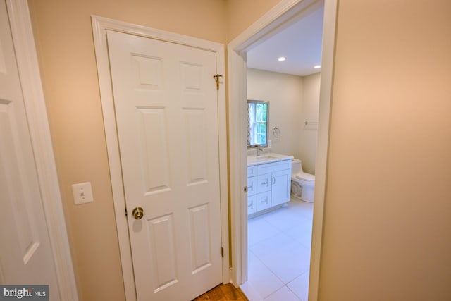 622 Hastings Rd, Baltimore, MD 21286 - hall featuring a sink and recessed lighting