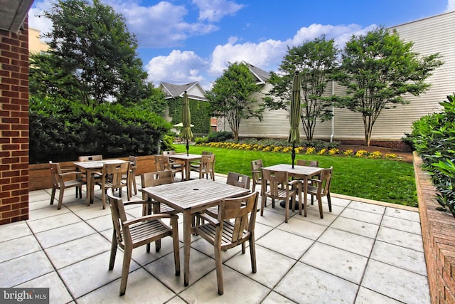 view of patio featuring outdoor dining space