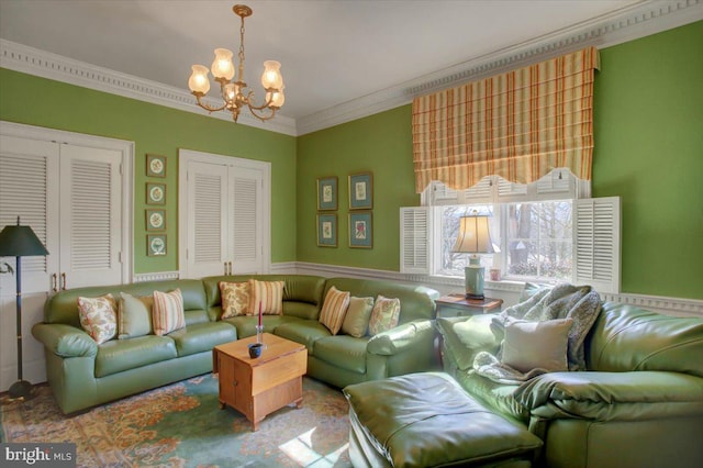 living area with a chandelier and crown molding