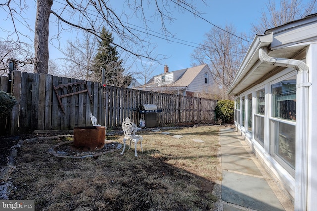 view of yard featuring a fenced backyard